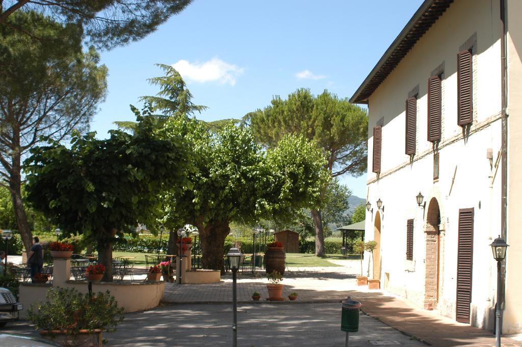 El Rancho 3*
